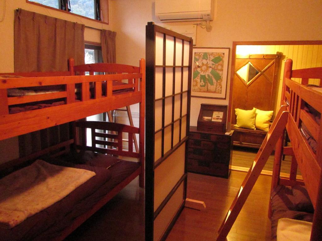 Amakusa West Coast Backpackers Fu-Raibou Vandrehjem Eksteriør billede