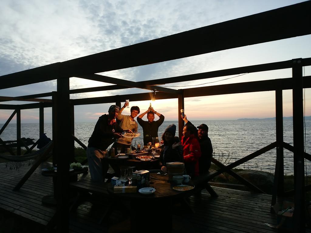 Amakusa West Coast Backpackers Fu-Raibou Vandrehjem Eksteriør billede